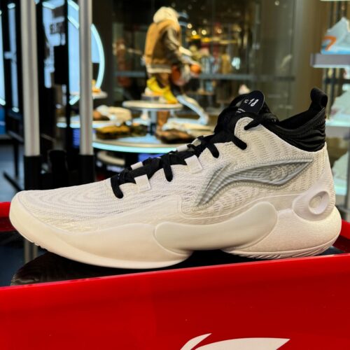 LiNing Yushuai 18 Premium Boom Basketball Shoes in White