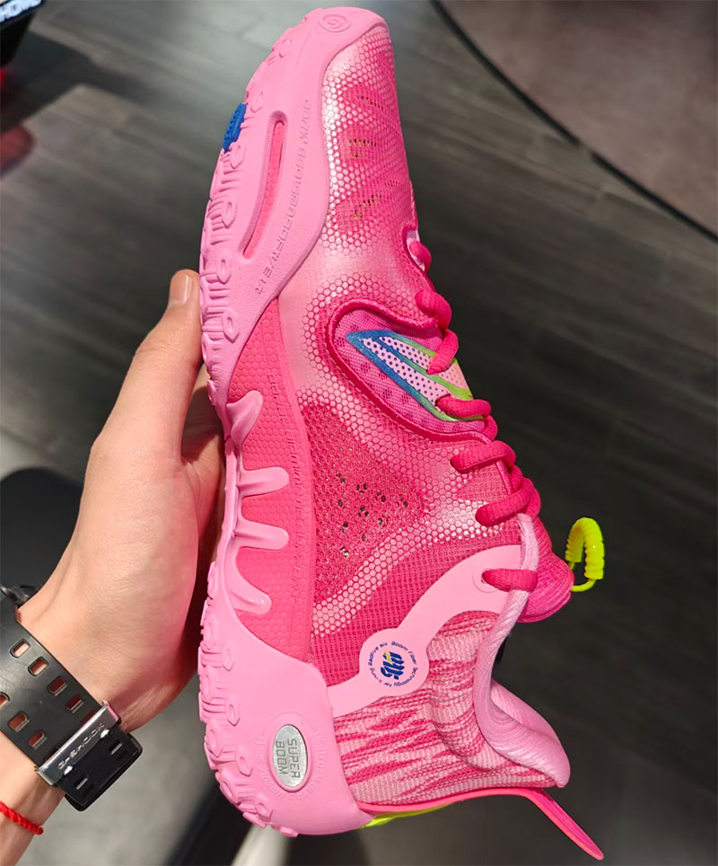 Li Ning BadFive 6 Mismatch Pink and Green - Image 3